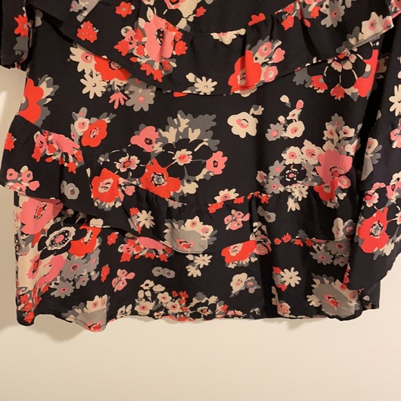 JOIE | EUC Flowered ruffled blouse - Picture 5 of 5